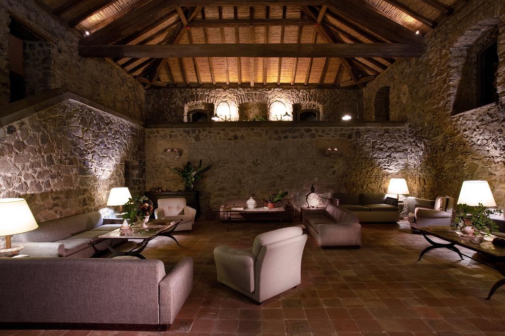 Отель Casa La Carrubbazza Сан-Грегорио-ди-Катания Экстерьер фото